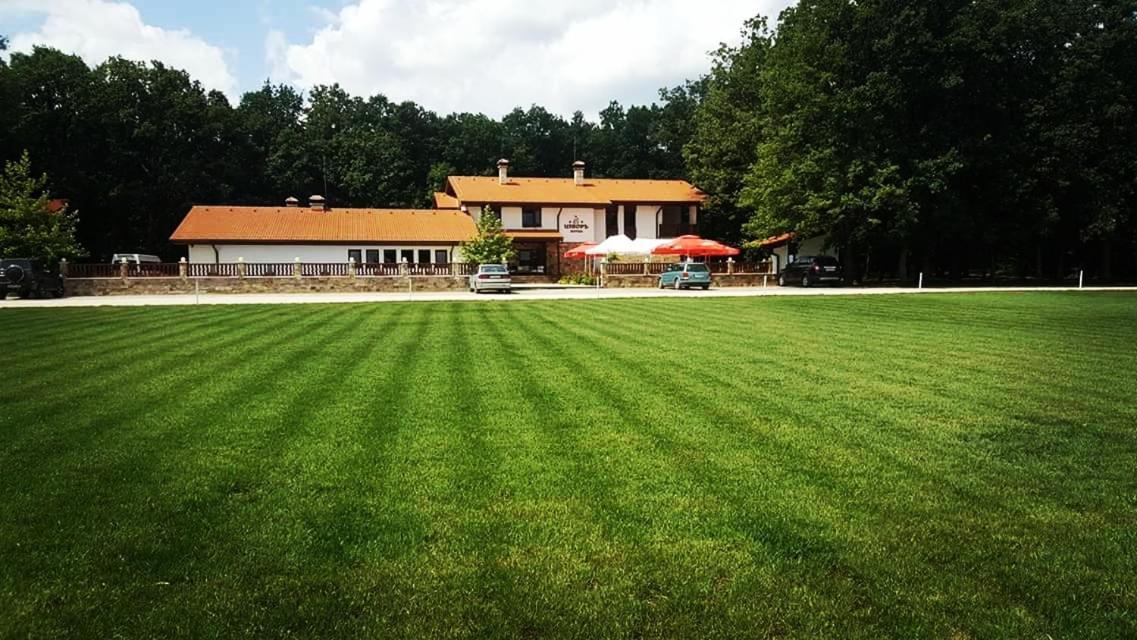 Izvor Hotel Изворъ Shipot Экстерьер фото
